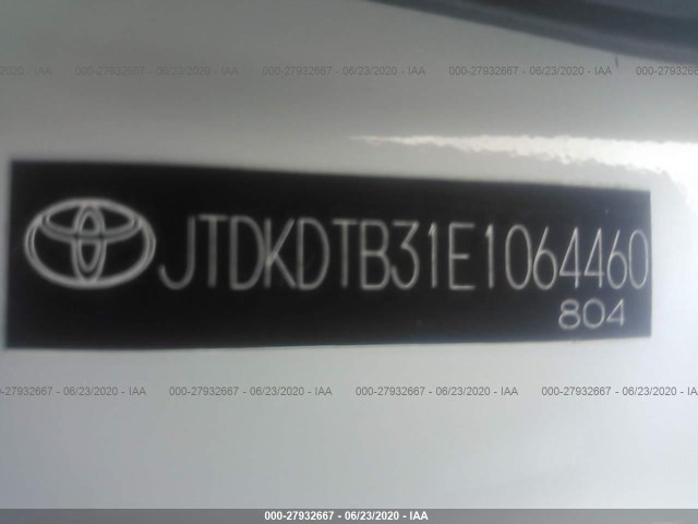 Photo 8 VIN: JTDKDTB31E1064460 - TOYOTA PRIUS C 