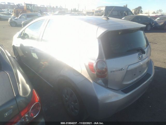 Photo 2 VIN: JTDKDTB31E1069612 - TOYOTA PRIUS C 