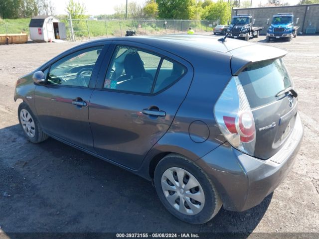 Photo 2 VIN: JTDKDTB31E1083638 - TOYOTA PRIUS C 