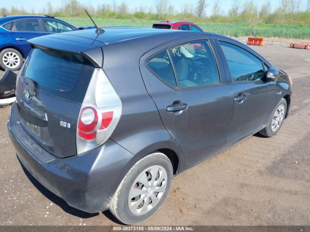 Photo 3 VIN: JTDKDTB31E1083638 - TOYOTA PRIUS C 