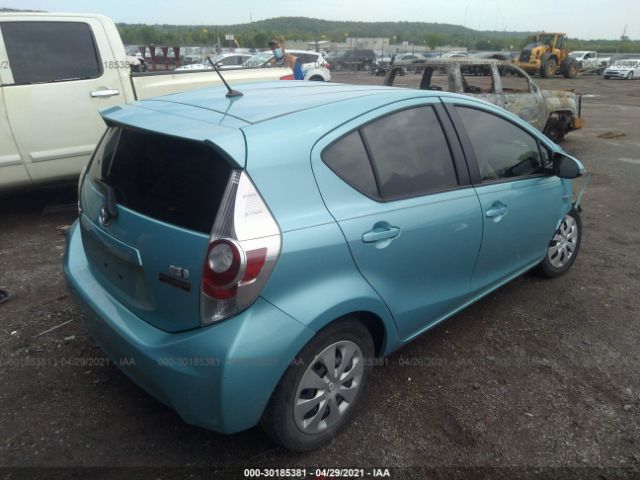 Photo 3 VIN: JTDKDTB31E1086135 - TOYOTA PRIUS C 