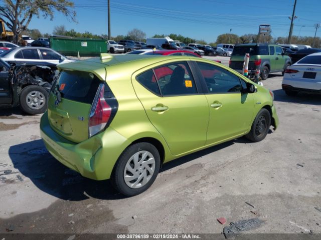 Photo 3 VIN: JTDKDTB31F1093894 - TOYOTA PRIUS C 