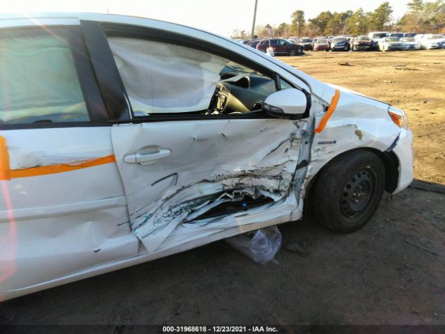 Photo 5 VIN: JTDKDTB31F1097332 - TOYOTA PRIUS C 