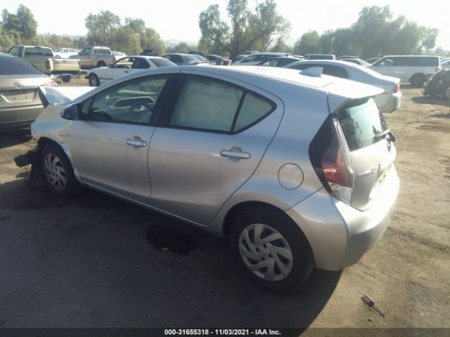 Photo 2 VIN: JTDKDTB31F1104330 - TOYOTA PRIUS C 