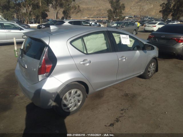 Photo 3 VIN: JTDKDTB31F1104330 - TOYOTA PRIUS C 