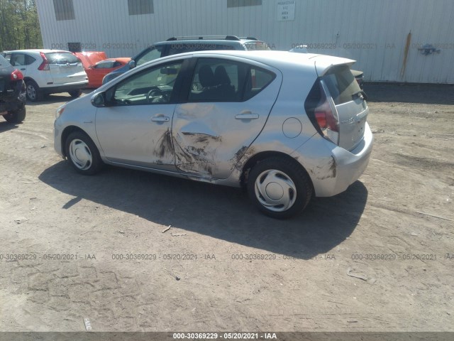 Photo 2 VIN: JTDKDTB31F1110421 - TOYOTA PRIUS C 