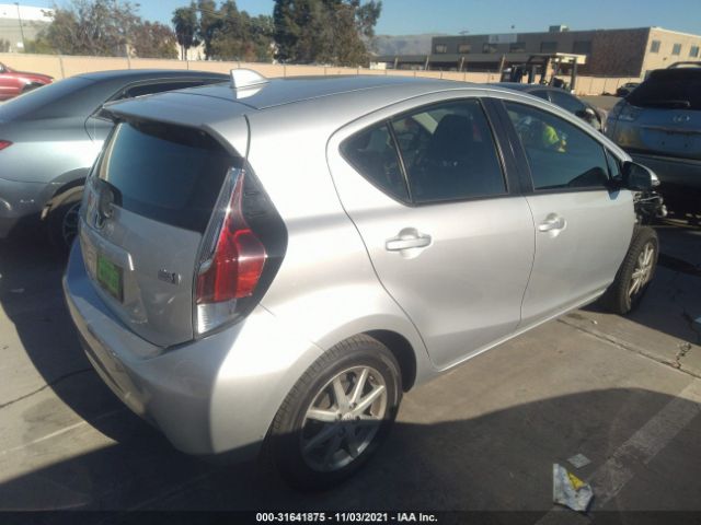 Photo 3 VIN: JTDKDTB31F1113156 - TOYOTA PRIUS C 