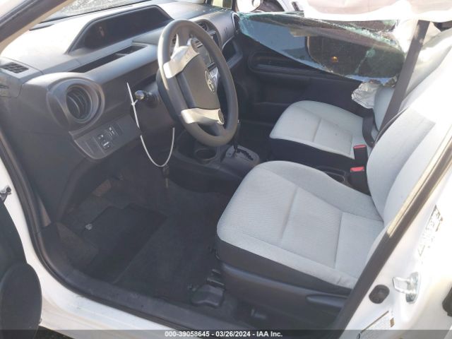 Photo 4 VIN: JTDKDTB31F1577659 - TOYOTA PRIUS C 