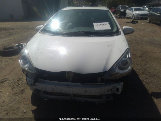 Photo 5 VIN: JTDKDTB31G1130718 - TOYOTA PRIUS C 