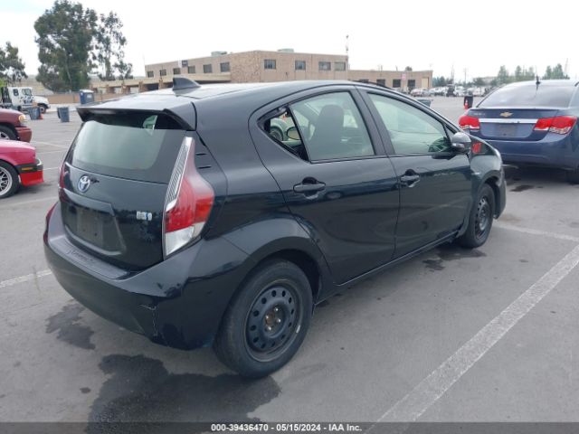 Photo 3 VIN: JTDKDTB31G1133294 - TOYOTA PRIUS C 