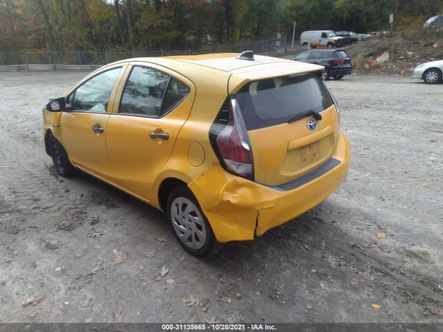 Photo 2 VIN: JTDKDTB31G1590042 - TOYOTA PRIUS C 