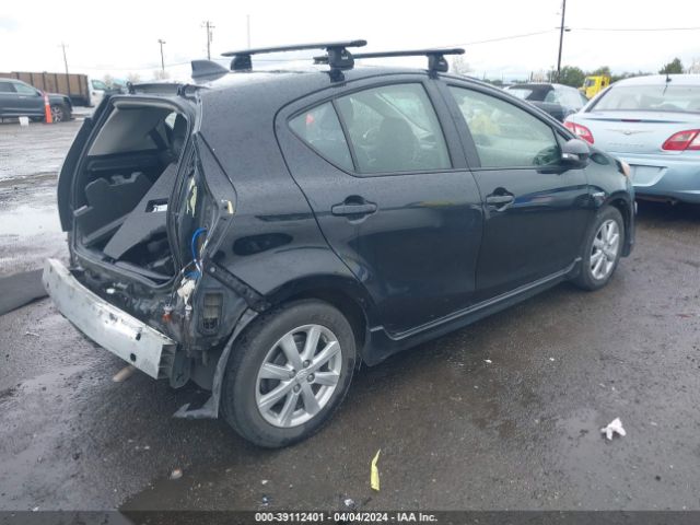 Photo 3 VIN: JTDKDTB31H1592651 - TOYOTA PRIUS C 