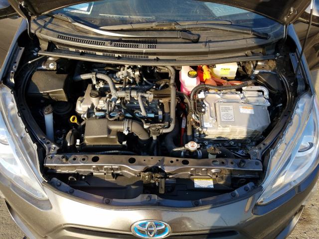 Photo 6 VIN: JTDKDTB31H1593007 - TOYOTA PRIUS C 