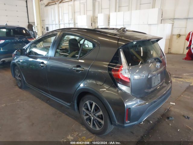 Photo 2 VIN: JTDKDTB31J1599427 - TOYOTA PRIUS C 