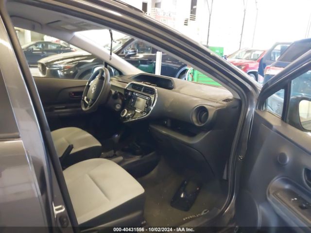 Photo 4 VIN: JTDKDTB31J1599427 - TOYOTA PRIUS C 