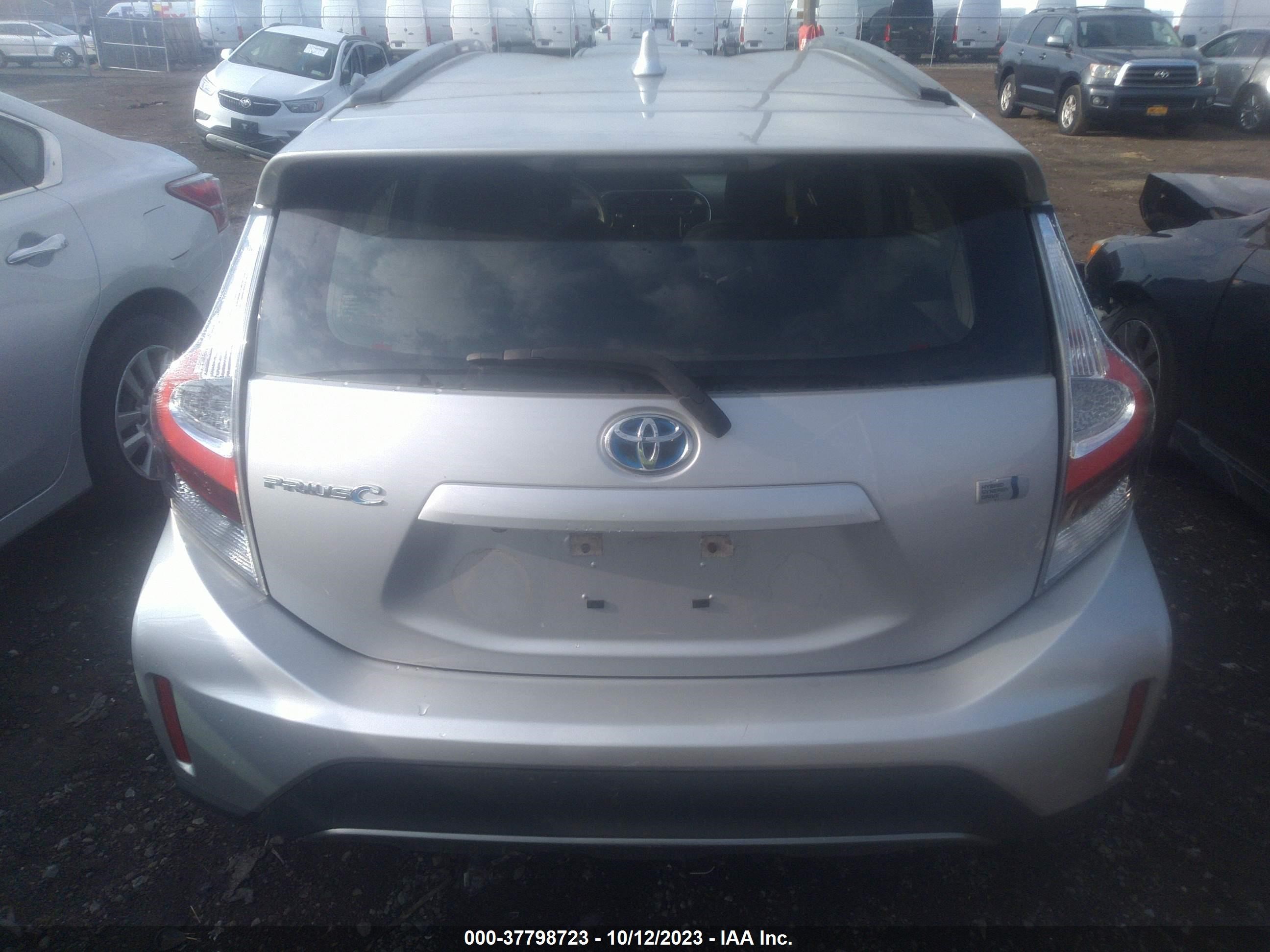 Photo 15 VIN: JTDKDTB31J1601712 - TOYOTA PRIUS C 