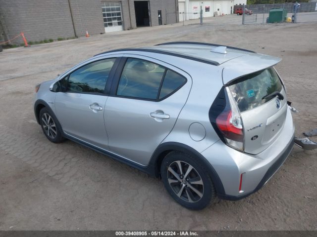 Photo 2 VIN: JTDKDTB31J1606134 - TOYOTA PRIUS C 