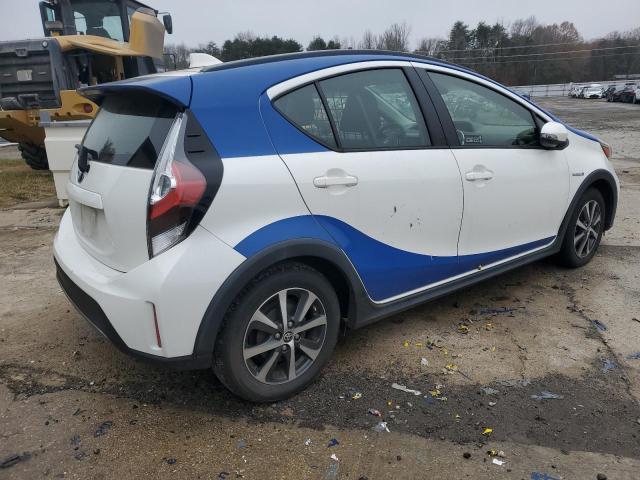 Photo 2 VIN: JTDKDTB31J1612905 - TOYOTA PRIUS C 