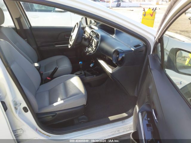 Photo 4 VIN: JTDKDTB31J1617232 - TOYOTA PRIUS C 