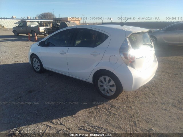 Photo 2 VIN: JTDKDTB32C1005107 - TOYOTA PRIUS C 