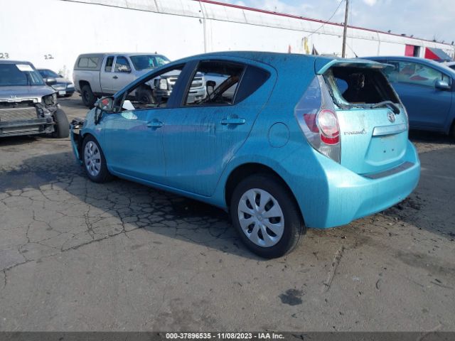 Photo 2 VIN: JTDKDTB32C1024675 - TOYOTA PRIUS C 