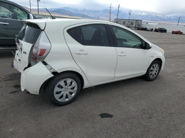 Photo 2 VIN: JTDKDTB32C1522004 - TOYOTA PRIUS C 