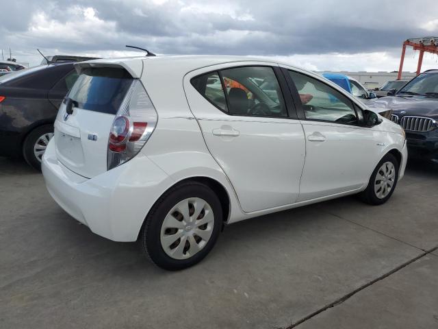 Photo 2 VIN: JTDKDTB32C1527283 - TOYOTA PRIUS C 