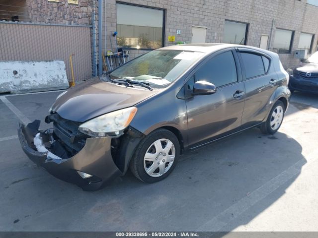 Photo 1 VIN: JTDKDTB32D1043812 - TOYOTA PRIUS C 