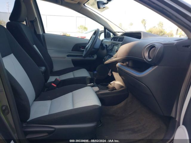 Photo 4 VIN: JTDKDTB32D1043812 - TOYOTA PRIUS C 