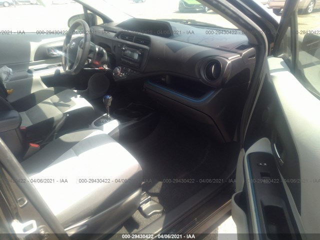 Photo 4 VIN: JTDKDTB32D1528368 - TOYOTA PRIUS C 