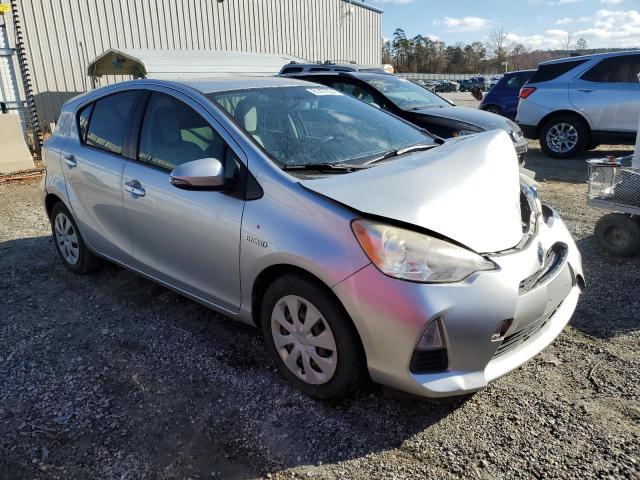 Photo 3 VIN: JTDKDTB32D1531304 - TOYOTA PRIUS C 