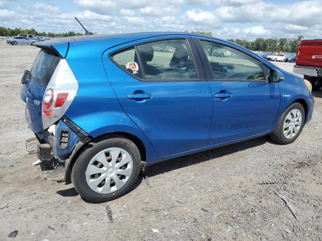 Photo 2 VIN: JTDKDTB32D1554274 - TOYOTA PRIUS C 