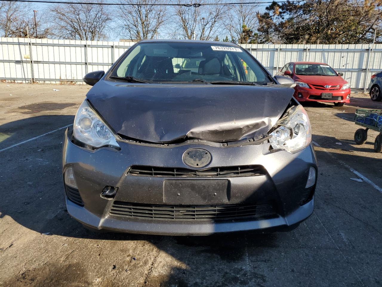 Photo 4 VIN: JTDKDTB32E1069523 - TOYOTA PRIUS 