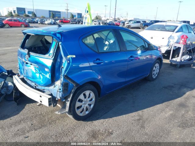 Photo 3 VIN: JTDKDTB32E1574932 - TOYOTA PRIUS C 