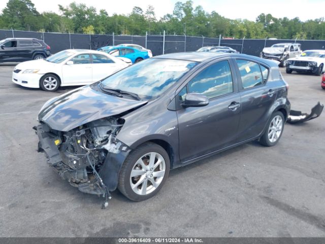 Photo 1 VIN: JTDKDTB32F1089076 - TOYOTA PRIUS C 