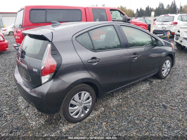 Photo 3 VIN: JTDKDTB32F1109469 - TOYOTA PRIUS C 