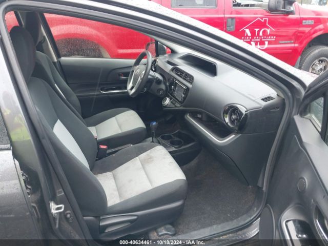 Photo 4 VIN: JTDKDTB32F1109469 - TOYOTA PRIUS C 