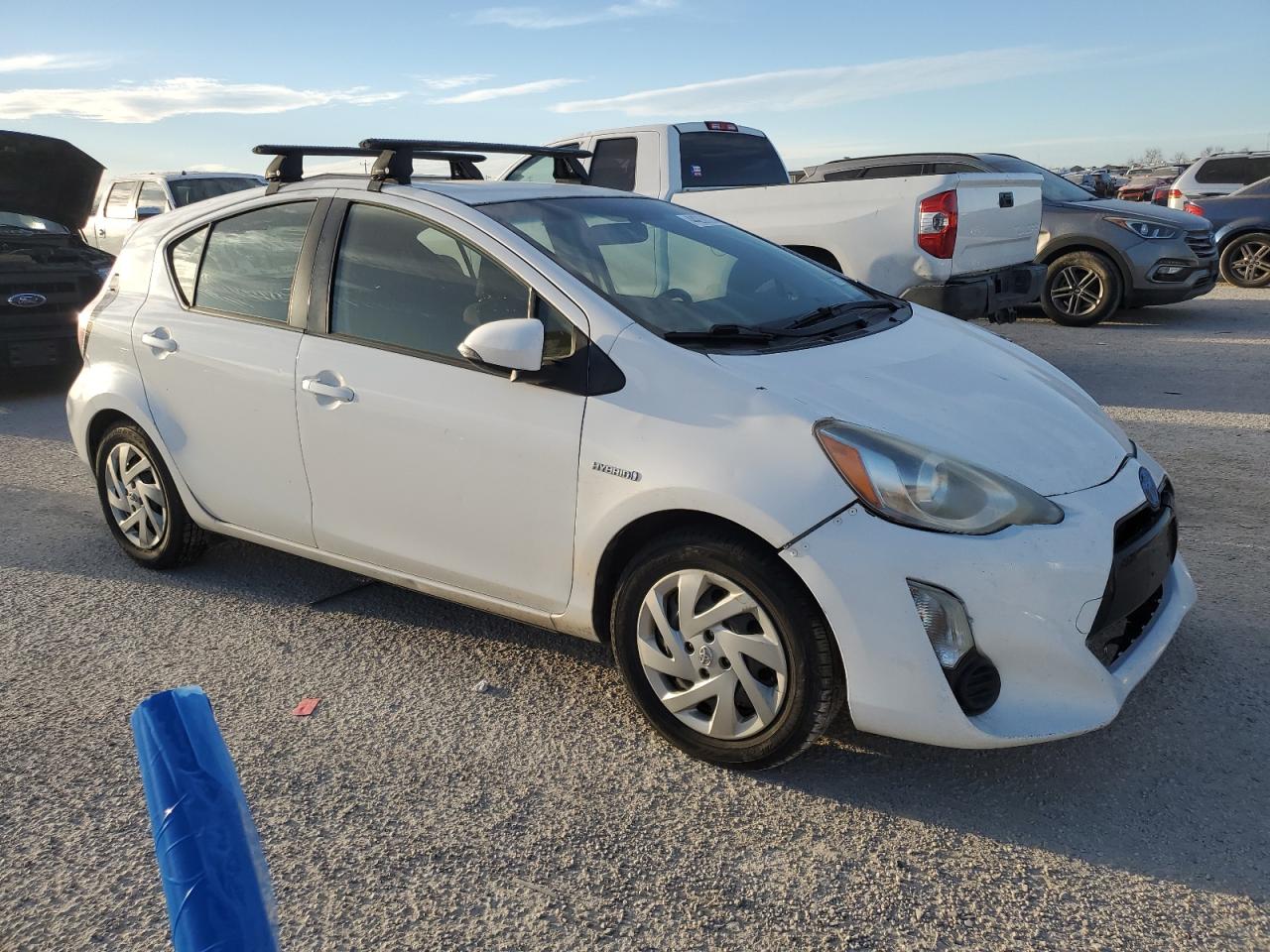 Photo 3 VIN: JTDKDTB32F1576181 - TOYOTA PRIUS 