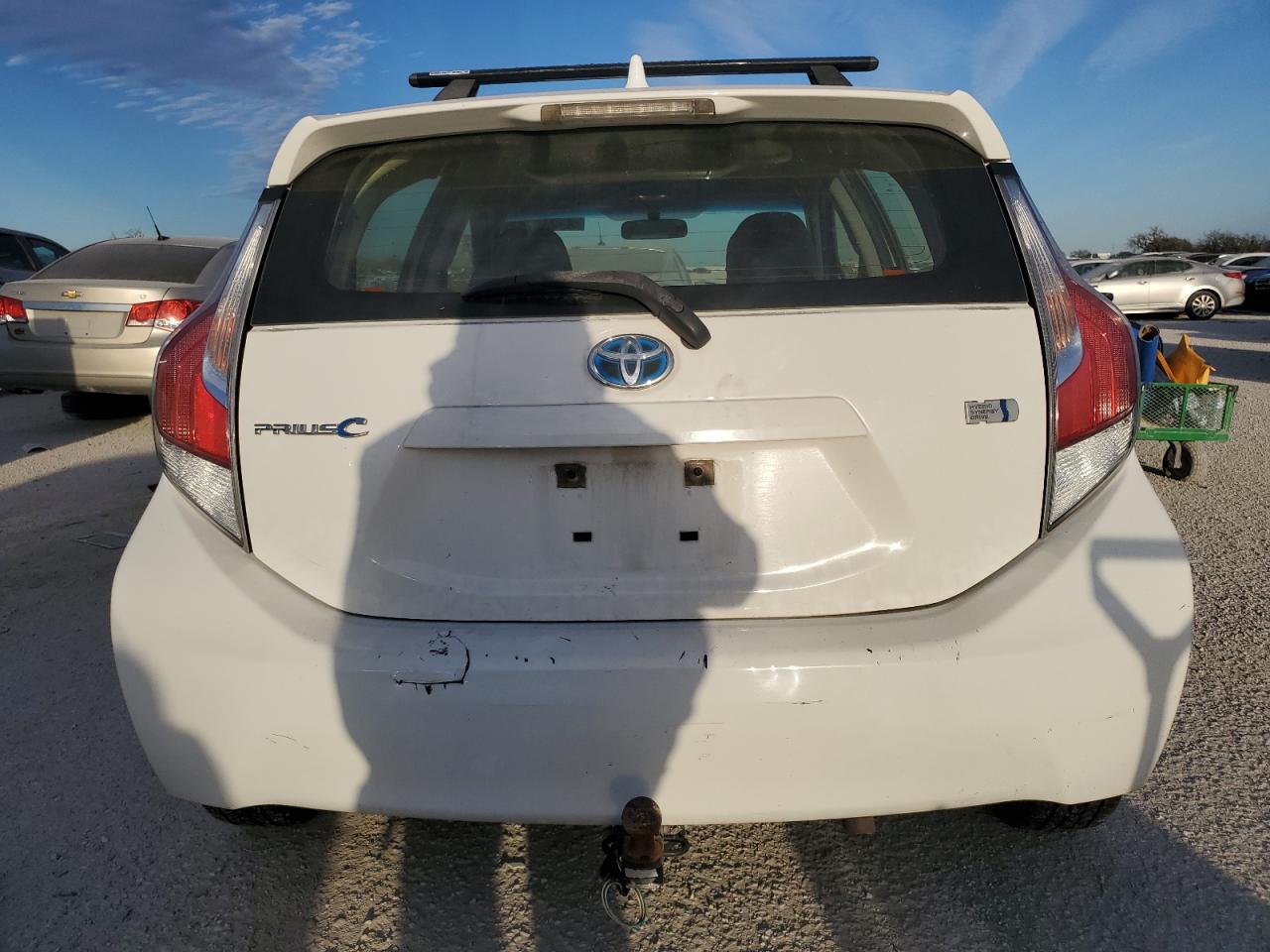 Photo 5 VIN: JTDKDTB32F1576181 - TOYOTA PRIUS 