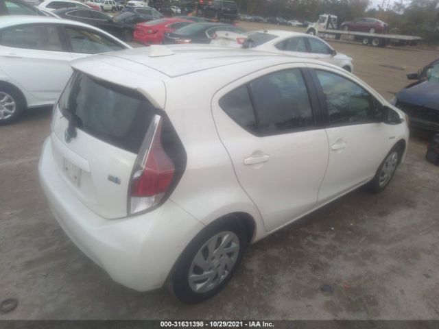 Photo 3 VIN: JTDKDTB32F1578254 - TOYOTA PRIUS C 