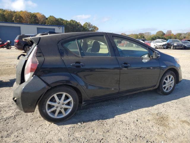 Photo 2 VIN: JTDKDTB32F1583499 - TOYOTA PRIUS C 