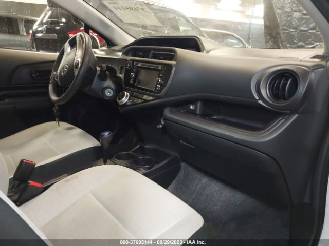 Photo 4 VIN: JTDKDTB32G1132154 - TOYOTA PRIUS C 