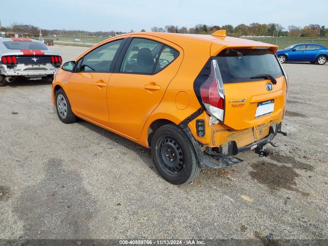 Photo 2 VIN: JTDKDTB32G1132297 - TOYOTA PRIUS C 