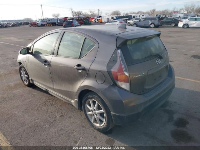 Photo 2 VIN: JTDKDTB32H1595333 - TOYOTA PRIUS C 