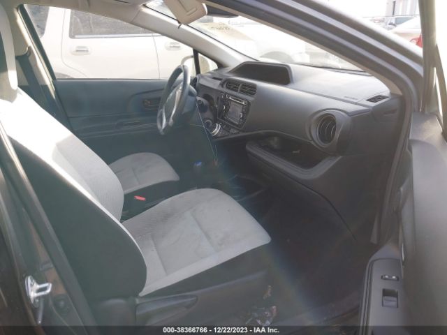 Photo 4 VIN: JTDKDTB32H1595333 - TOYOTA PRIUS C 