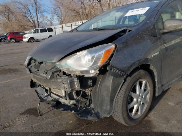 Photo 5 VIN: JTDKDTB32H1595333 - TOYOTA PRIUS C 