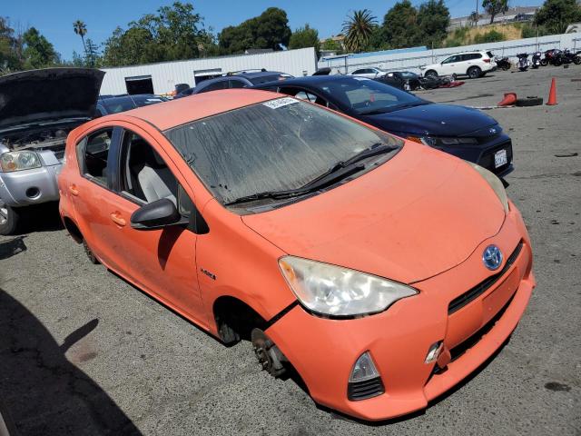 Photo 3 VIN: JTDKDTB33C1006718 - TOYOTA PRIUS C 