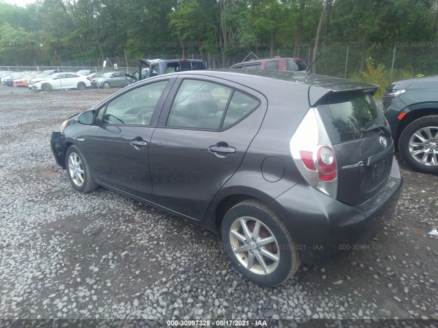 Photo 2 VIN: JTDKDTB33C1019971 - TOYOTA PRIUS C 