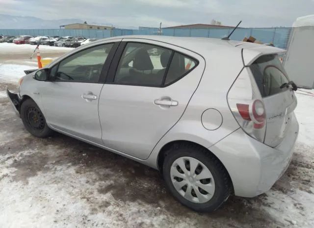 Photo 2 VIN: JTDKDTB33C1501047 - TOYOTA PRIUS C 