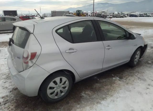 Photo 3 VIN: JTDKDTB33C1501047 - TOYOTA PRIUS C 